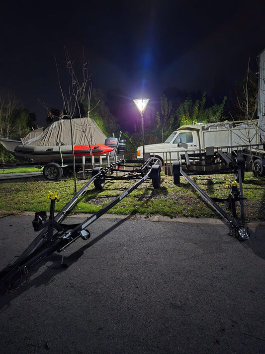 TRAILER DE 3 A 9 METROS CON CAMA DE RODILLO